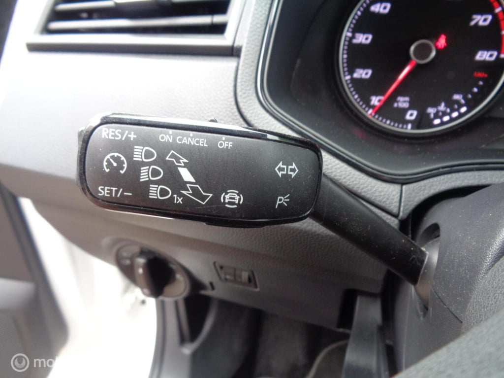 Seat Ibiza 1.0 mpi reference/airco/cruise controle/pdc/carplay/1st eig/slec