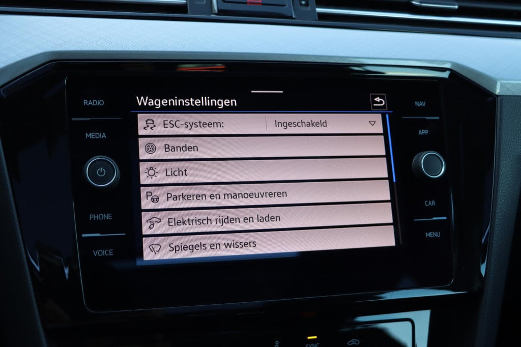 Volkswagen Passat variant 1.4 tsi phev gte business 218pk dsg6