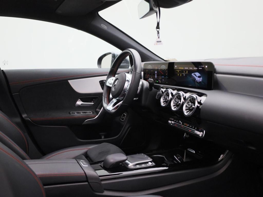 Mercedes-Benz Cla shooting brake 250 e amg line | automaat | stoel verwarmi