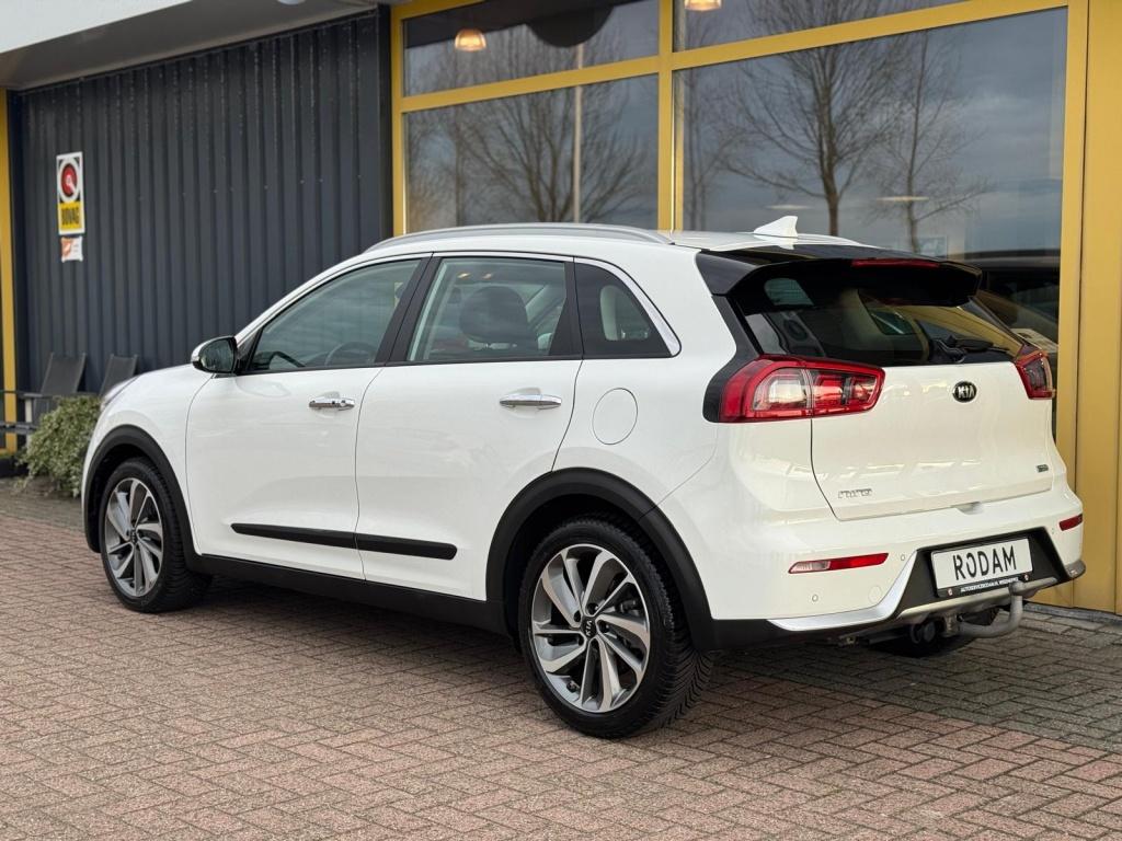 Kia Niro 1.6 gdi hybride - stoelverwarming - stuurwielverwarming - leer
