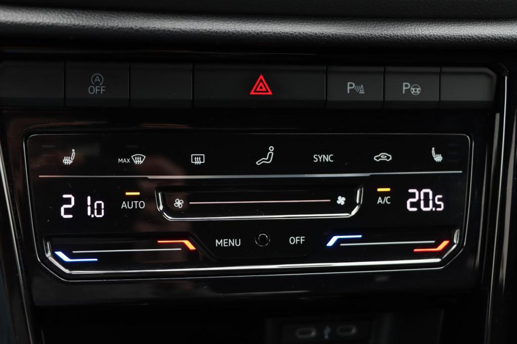 Volkswagen T-roc 1.5 tsi style 150pk dsg7