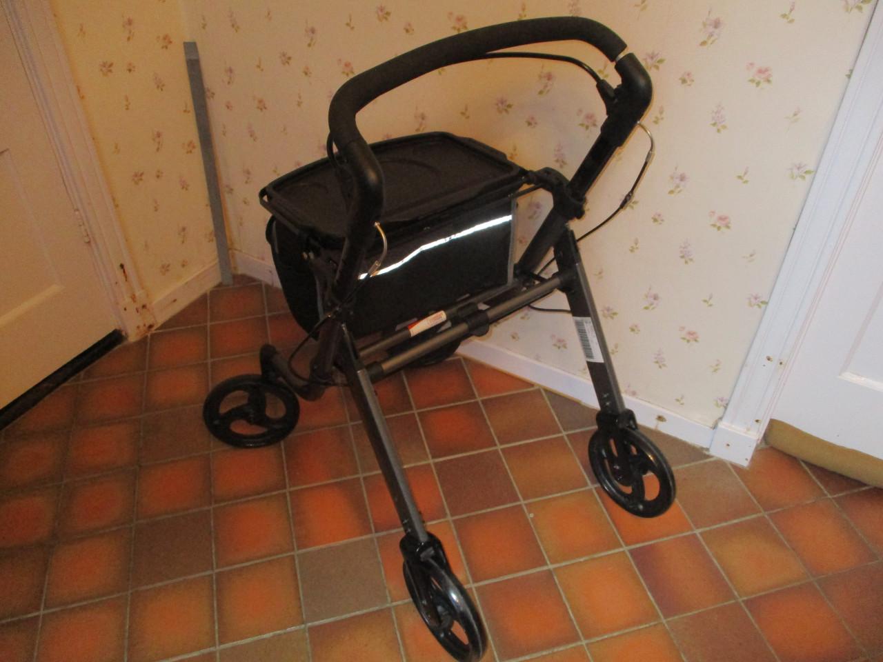 Mooie binnen rollator te koop