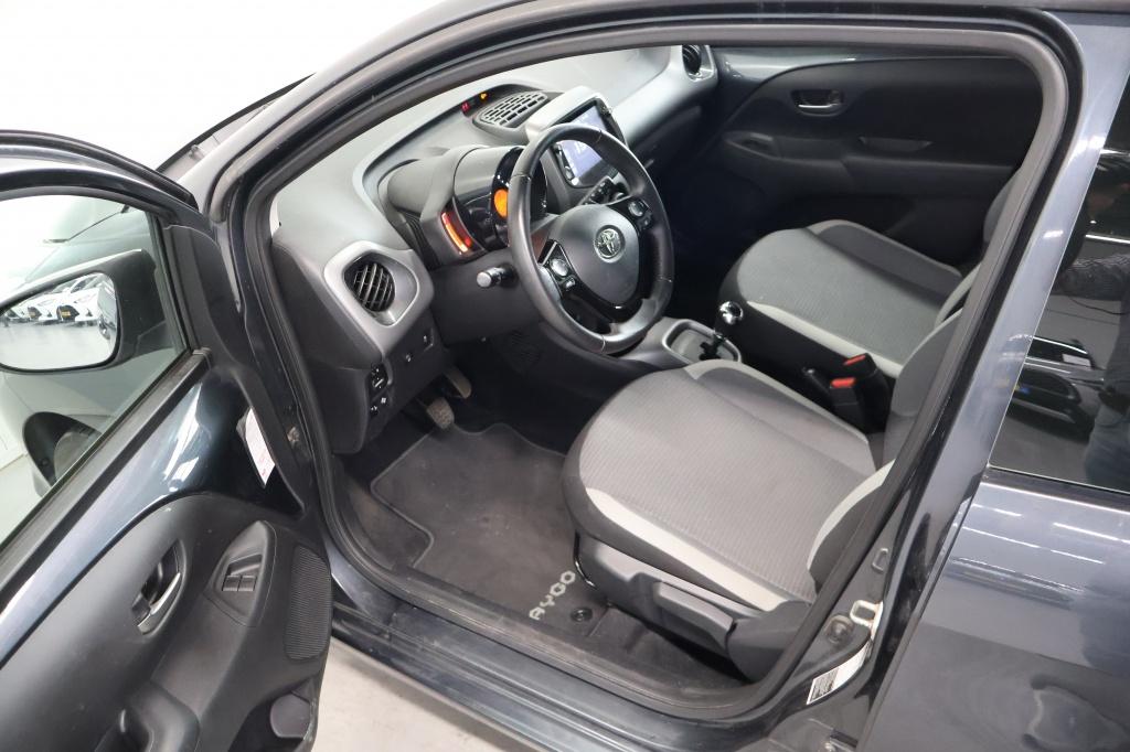 Toyota Aygo 1.0 vvt-i x-play