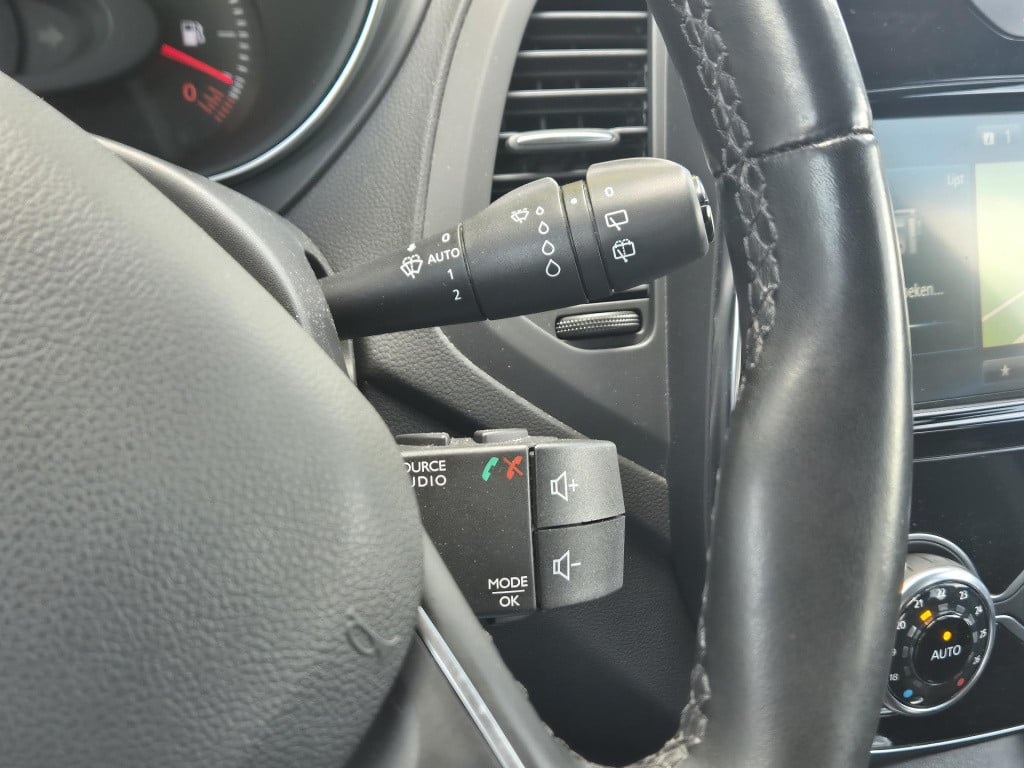 Renault Captur tce 120 edc automaat intens camera, android/apple auto, pack