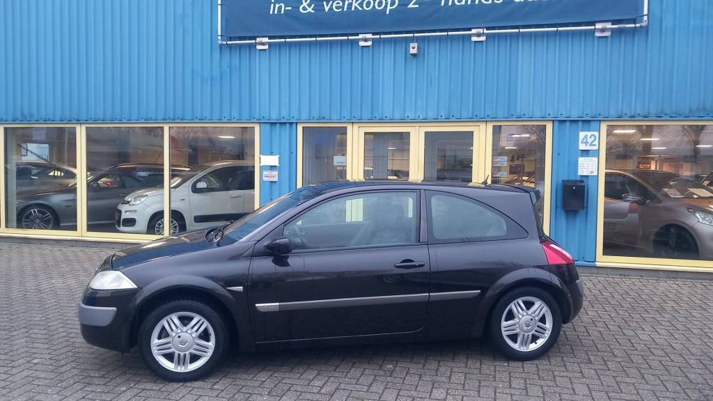 Renault Megane 1.6 16v Privilege Luxe 3drs bj:2003 leer-airco