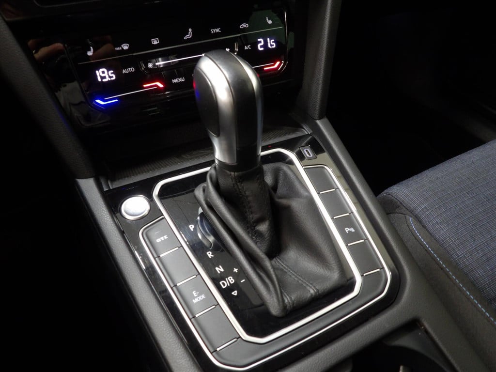 Volkswagen Passat 1.4 tsi phev 218pk dsg gte business
