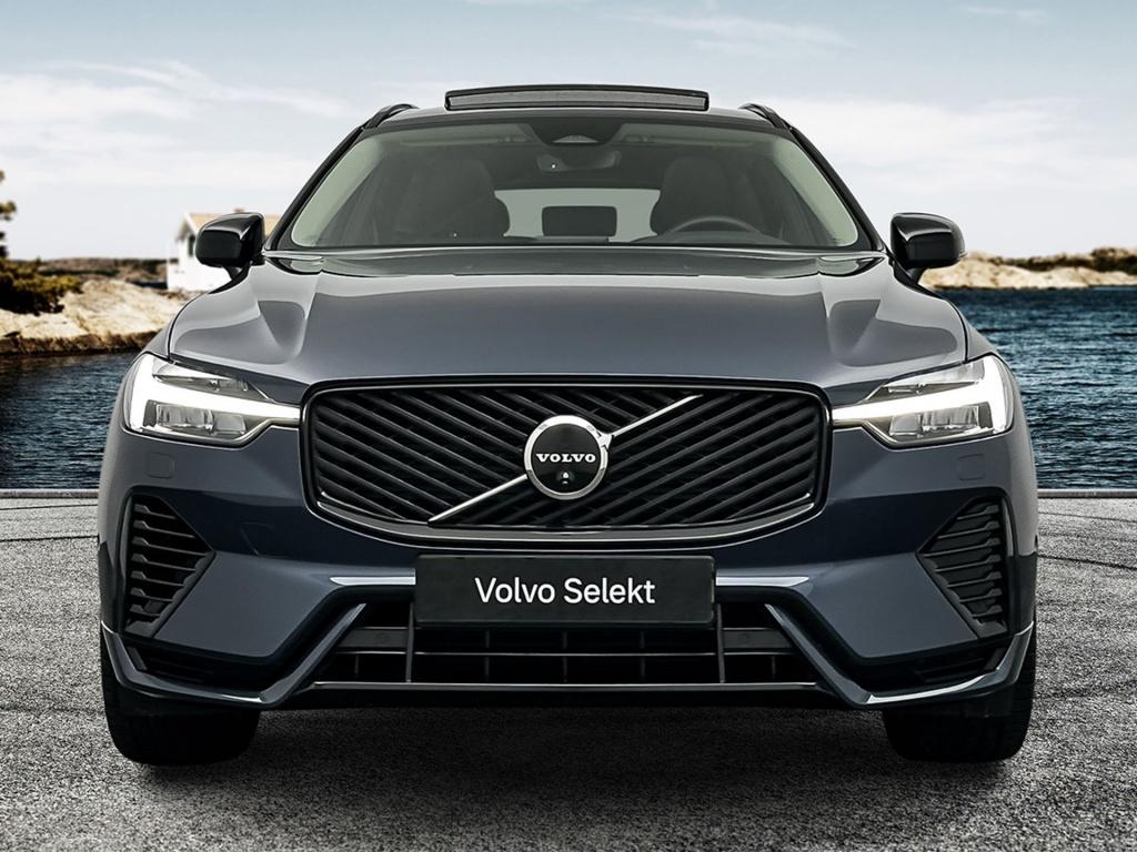 Volvo XC60 t6 398pk recharge ultra dark| pano| hud| 360camera|