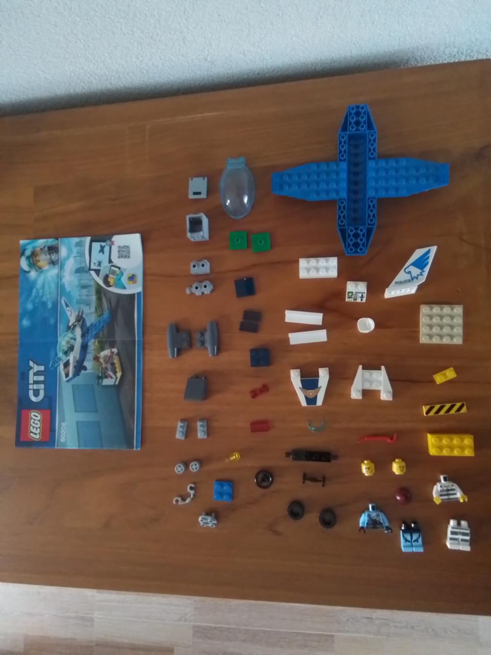 Lego City luchtpolitie vliegtuigpatrouille 60206