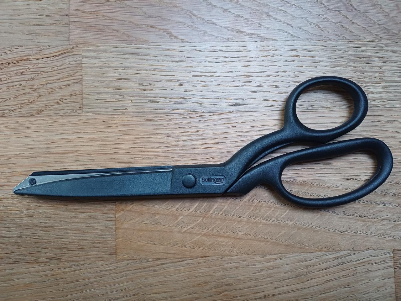 NIEUW: Solingen STOFschaar/kleermakersschaar/textielschaar