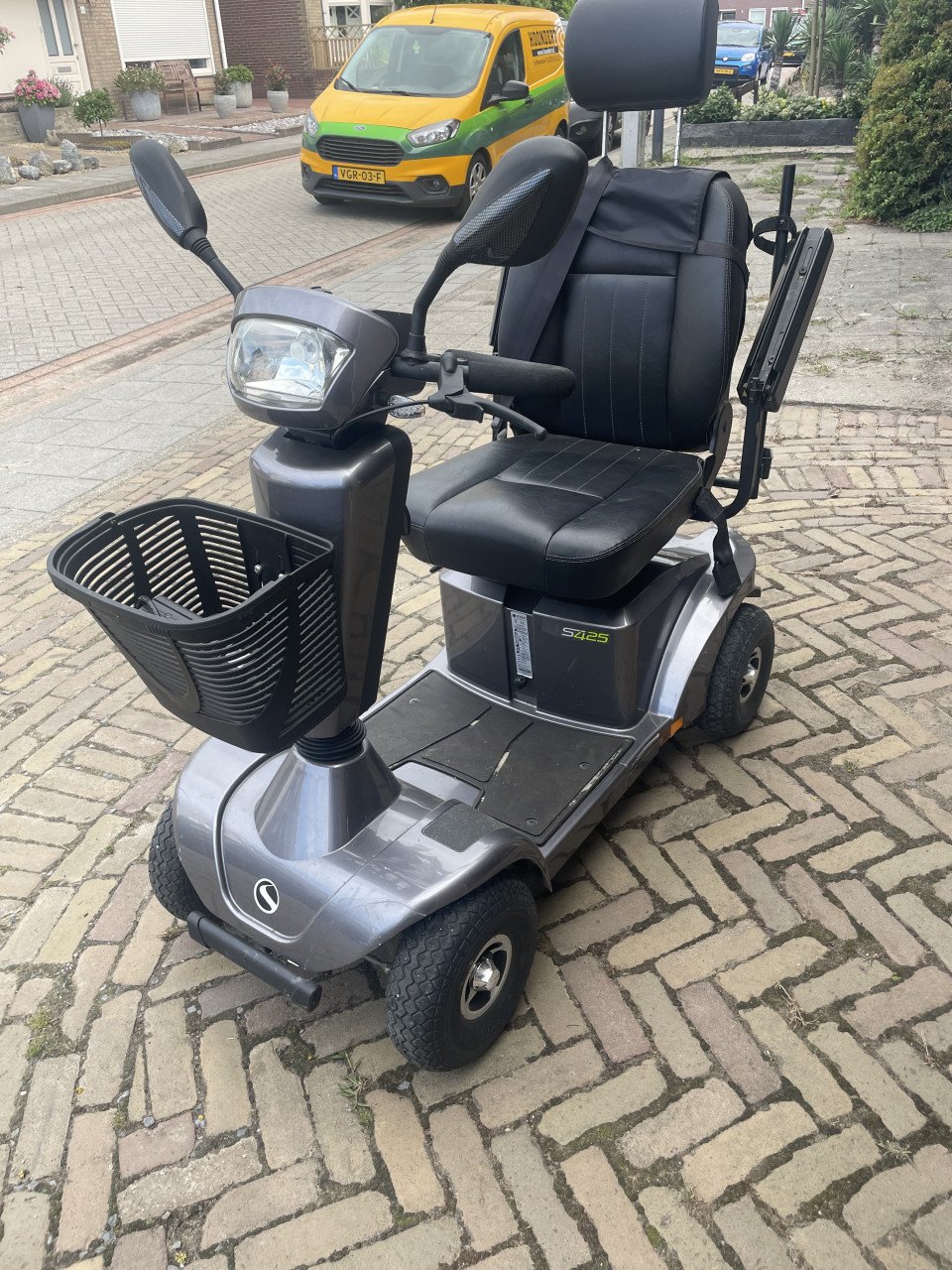 Scootmobiel Sterling S 425