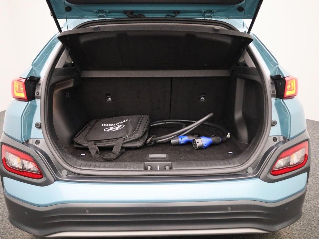 Hyundai Kona ev fashion 64 kwh | automaat | navigatie | heads-up display | 