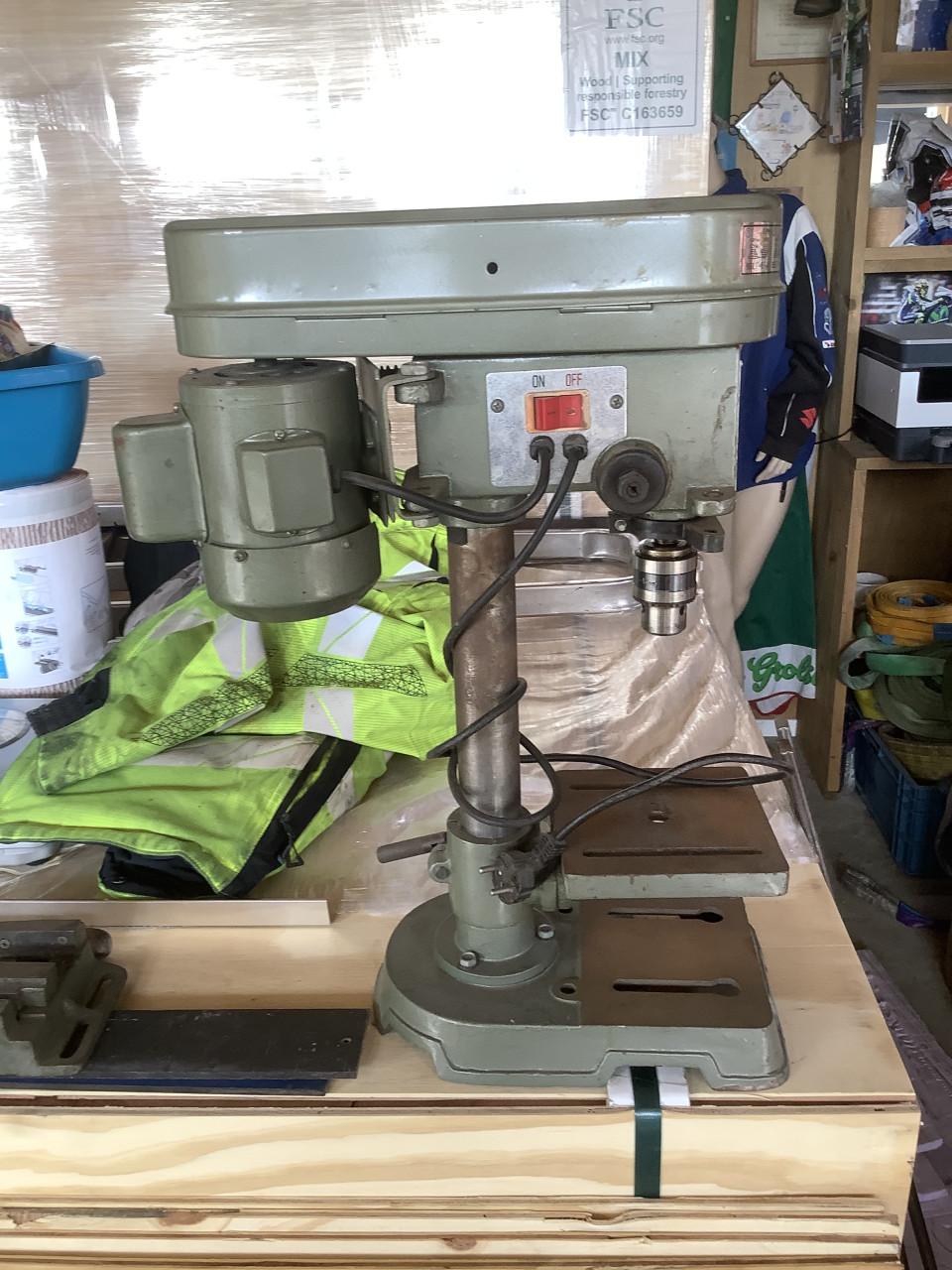 Kolomboormachine kolomboor
