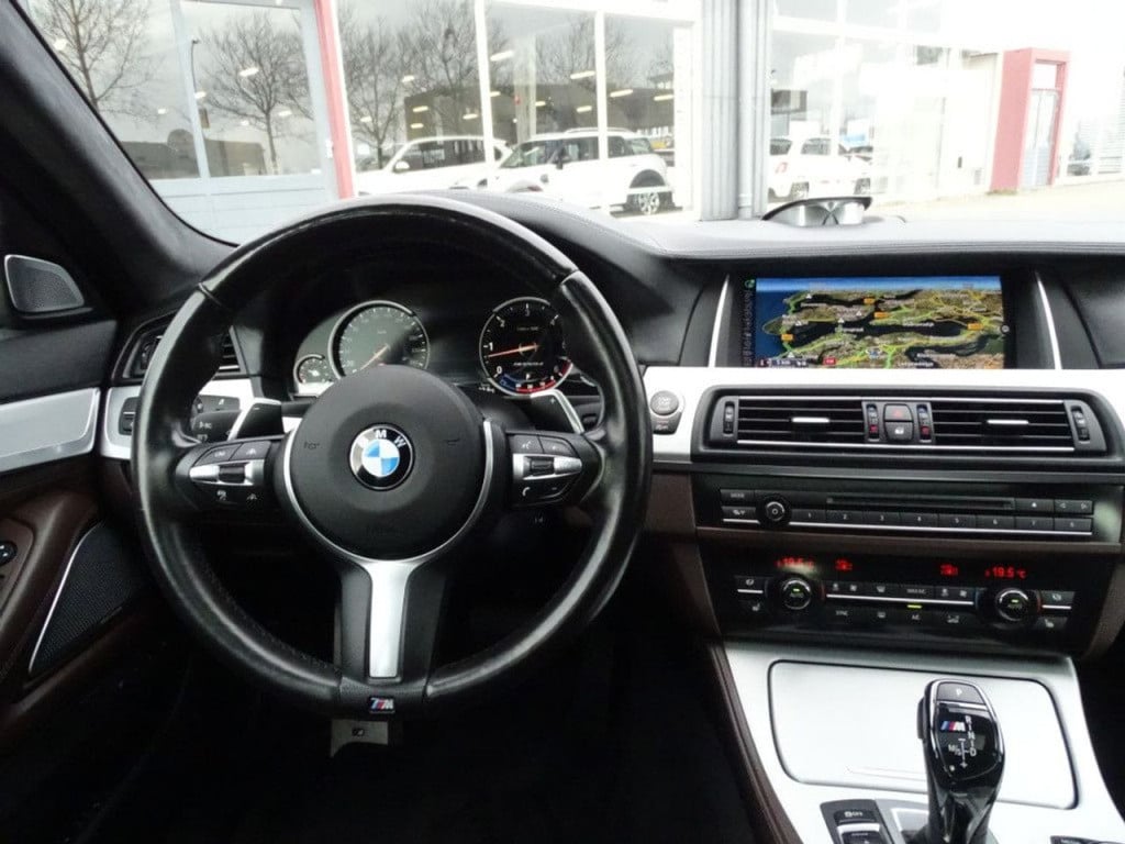 BMW 5 Serie m550xd b&o | hud | aapt. led | pano | 20"