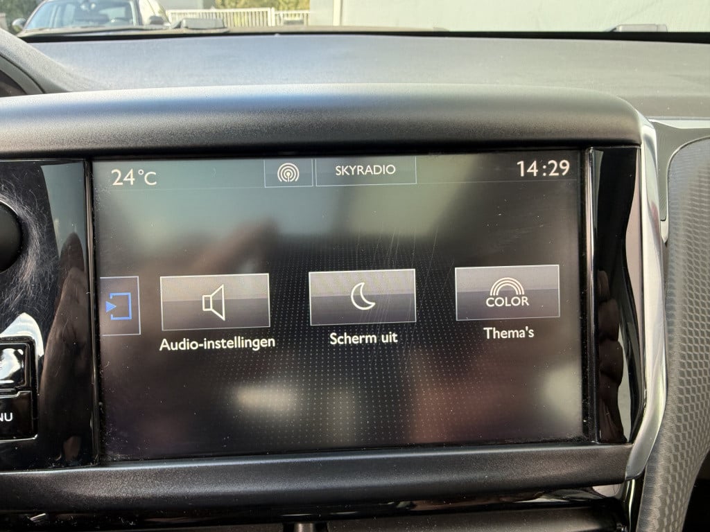 Peugeot 2008 1.2i automaat puretech allure 5-drs