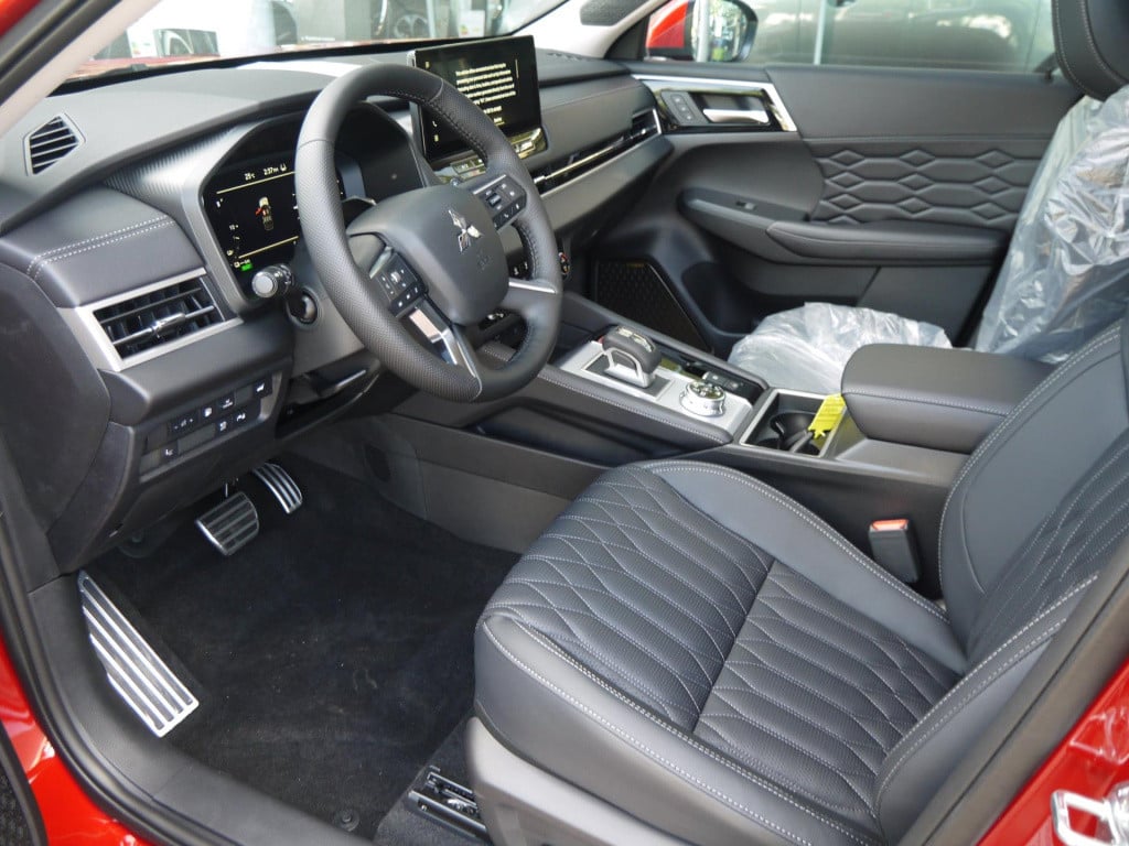 Mitsubishi Outlander 2.4 phev instyle