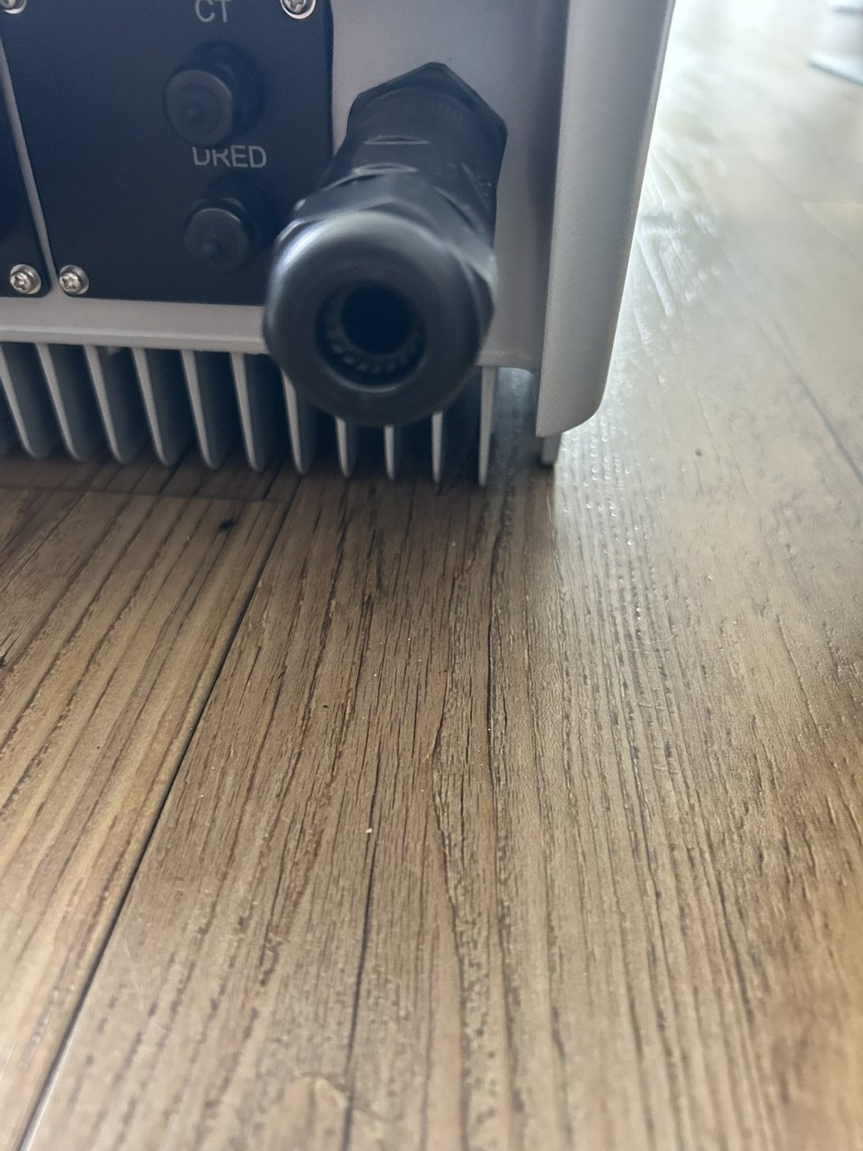 GoodWe 3600D-NS Omvormer met WiFi.