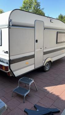 Hobby prestige 425 met voortent luifel en uitbouw