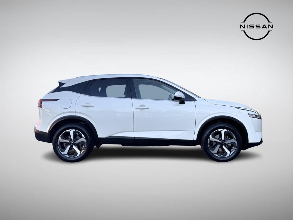 Nissan Qashqai 1.3 mhev n-connecta design pack