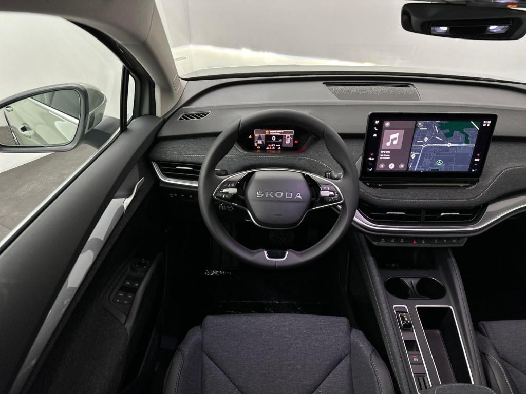 Skoda Elroq business edition elektromotor 140 kw / 190 pk suv