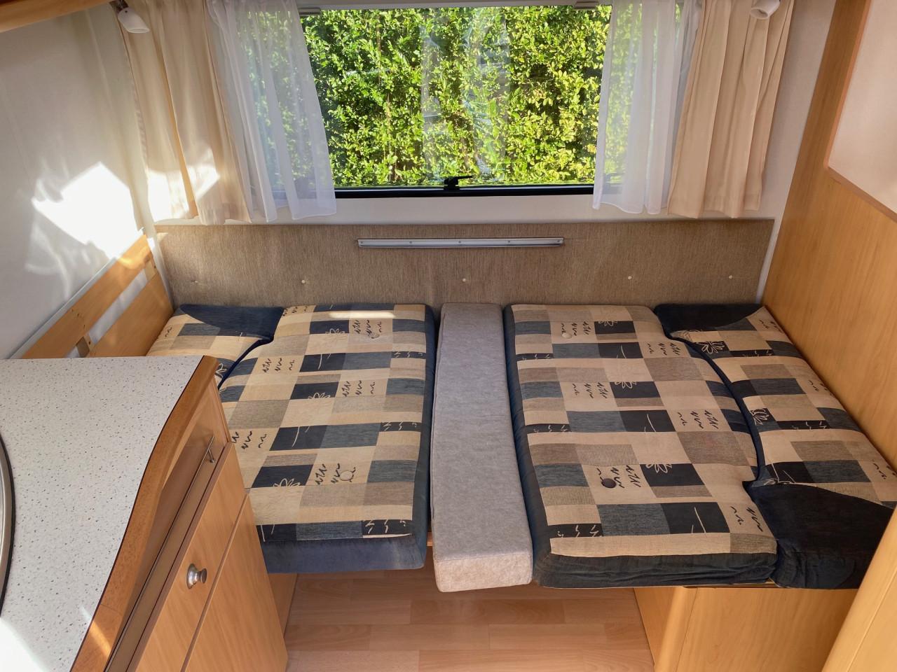 Beyerland Sprinter 390 FB (2005), lichtgewicht incl. mover en voortent