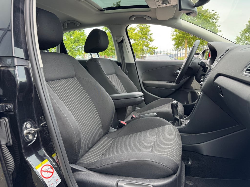 Volkswagen Polo 1.2 tsi highline * panoramadak * cruise control * stoelverw