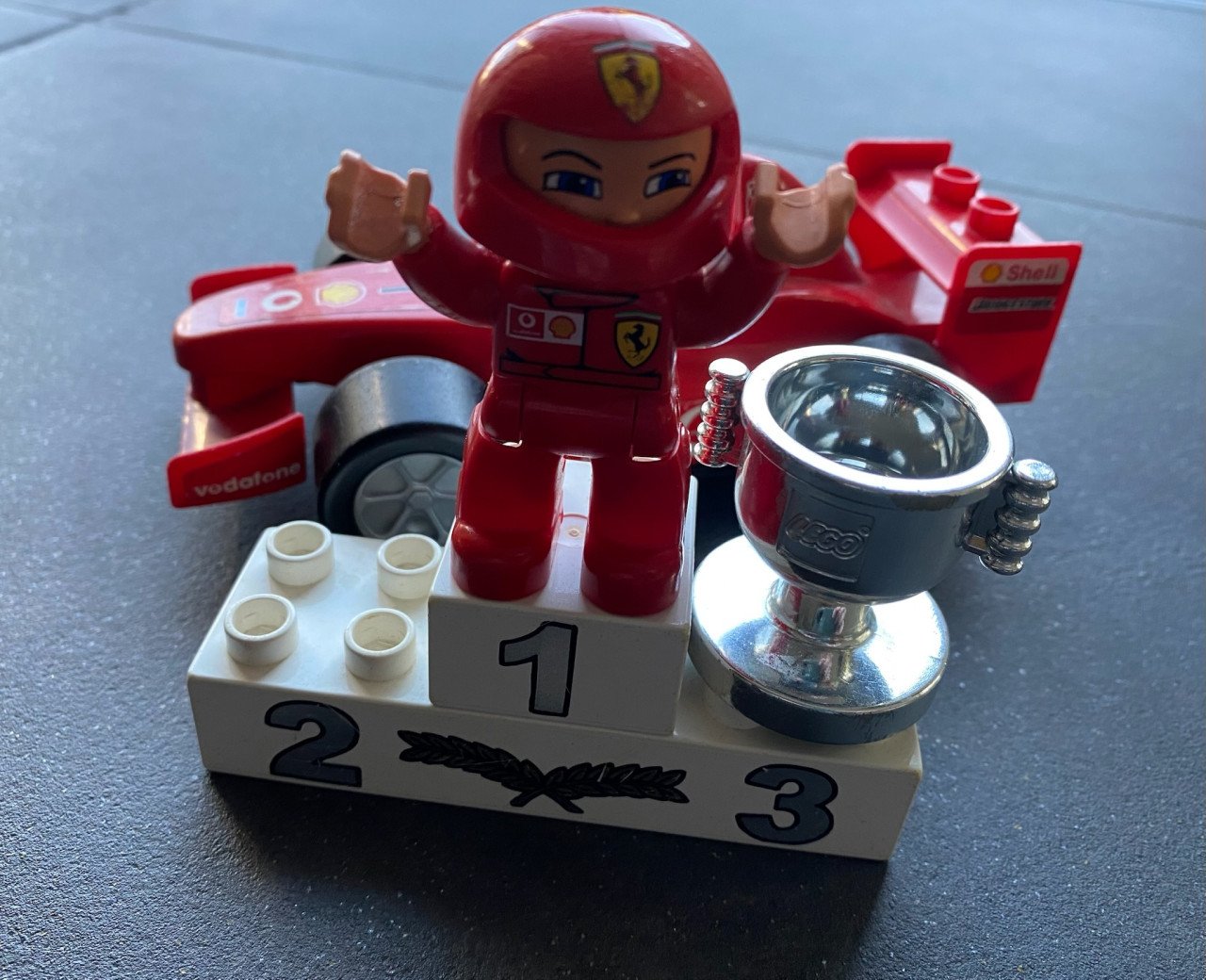 Lego Duplo F1 Ferrari raceauto (compleet) 4693