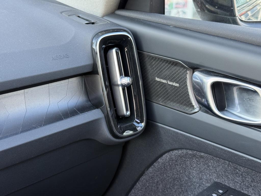 Volvo XC40 t5 262pk recharge ultimate dark| full options !! facelift