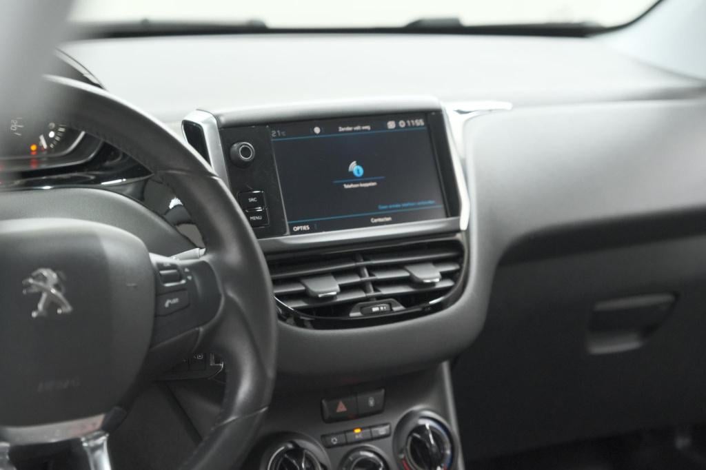 Peugeot 208 puretech 82 signature | apple carplay | parkeersensoren | navig