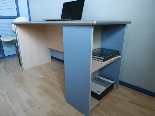 Bureau met verstelbare burostoel