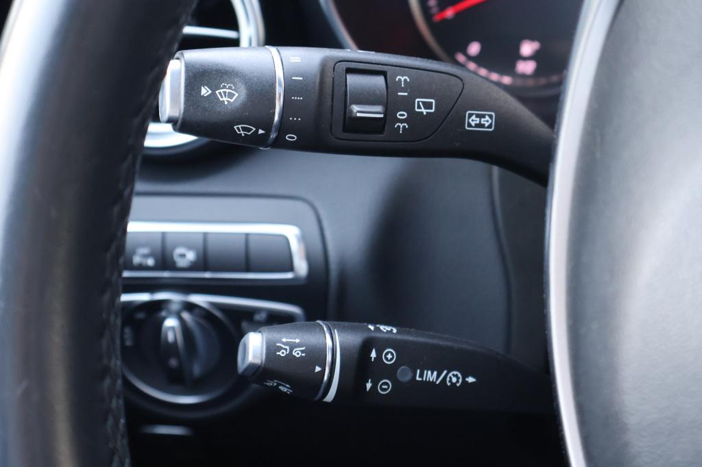 Mercedes-Benz Glc 300 4matic l amg line l 245 pk l panoramadak l burmester 