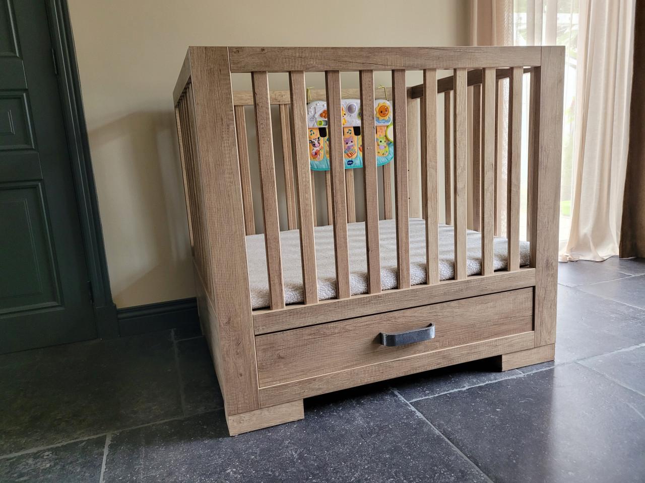 Kidsmill Brent Box Met Lade Oldwood + eventueel boxmatras & hoes (Kidsmill)