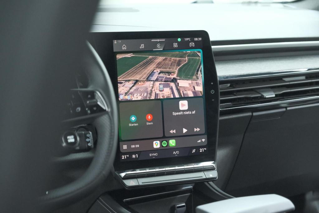 Renault Austral 1.2 e-tech full hybrid 200 techno | 360 camera | panoramada