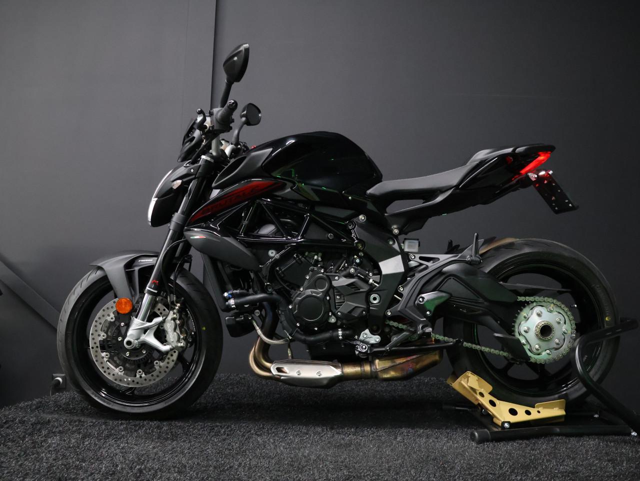 MV AGUSTA BRUTALE 800 R | BTW Motor