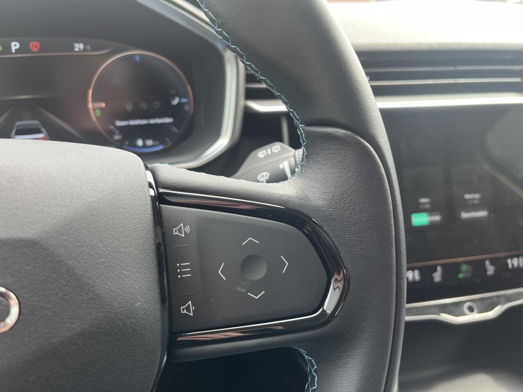 Lynk & Co 01 1.5 262 pk phev navi 360gr schuifdak 1e eigenaar