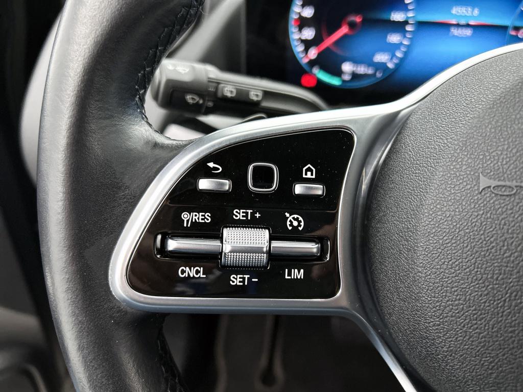 Mercedes-Benz Eqa 250 business solution luxury 67 kwh ledkoplampen | parkee