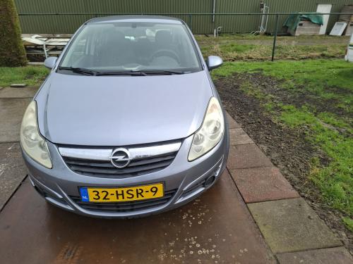 Opel Corsa 1.2 bj. 2008 met trekhaak