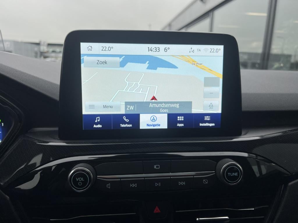 Ford Kuga 2.5 phev e-cvt 225pk st-line x , pano dak , 19inch , voorruitverw