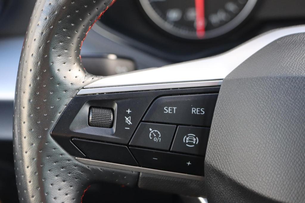 Seat Ibiza 1.0 ecotsi fr 95pk