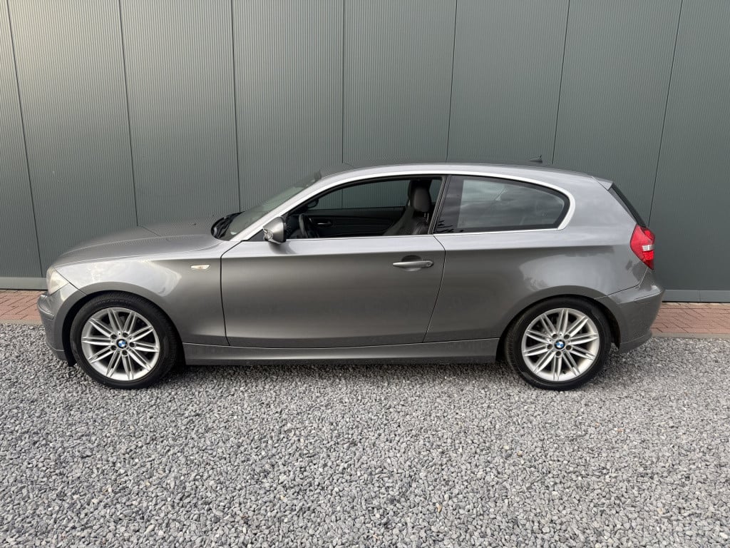 BMW 1 Serie 118i effdyn. ed. business line ultimate edition 3-drs