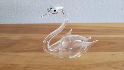 Beeldje zwaan mondgeblazen glas 12 x 8 x 11 cm