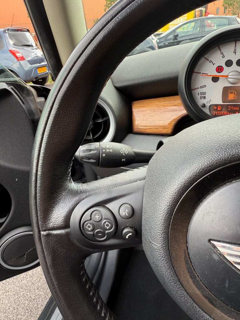 Mini One 1.6 malist - pano - nieuwe koppeling