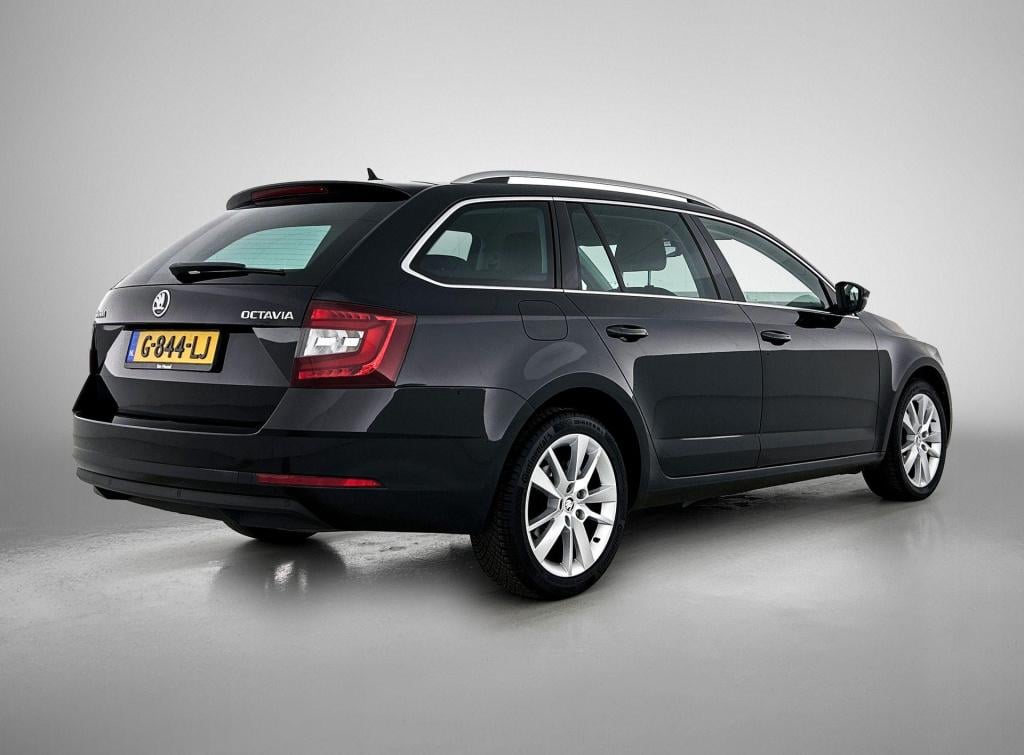 Skoda Octavia combi 1.0 tsi greentech clever edition | automaat | apple car