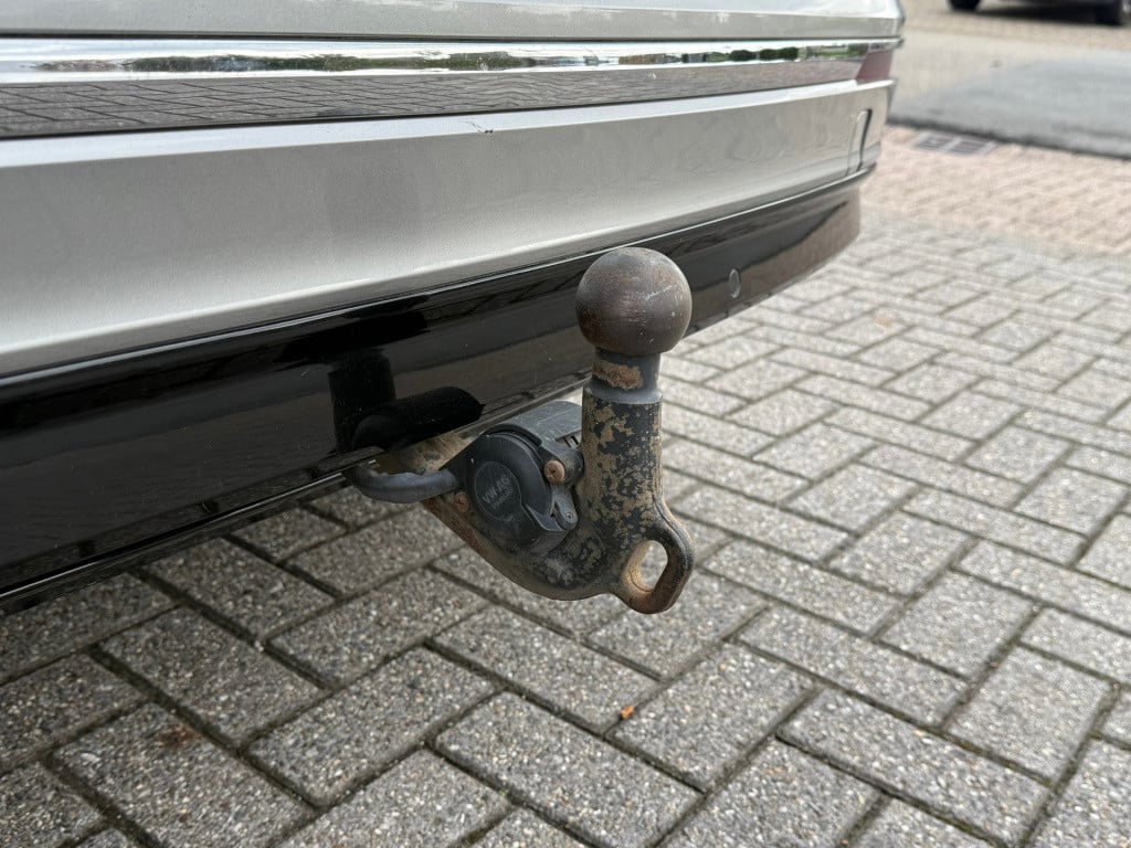 Volkswagen Tiguan 1.4 tsi connected series r line