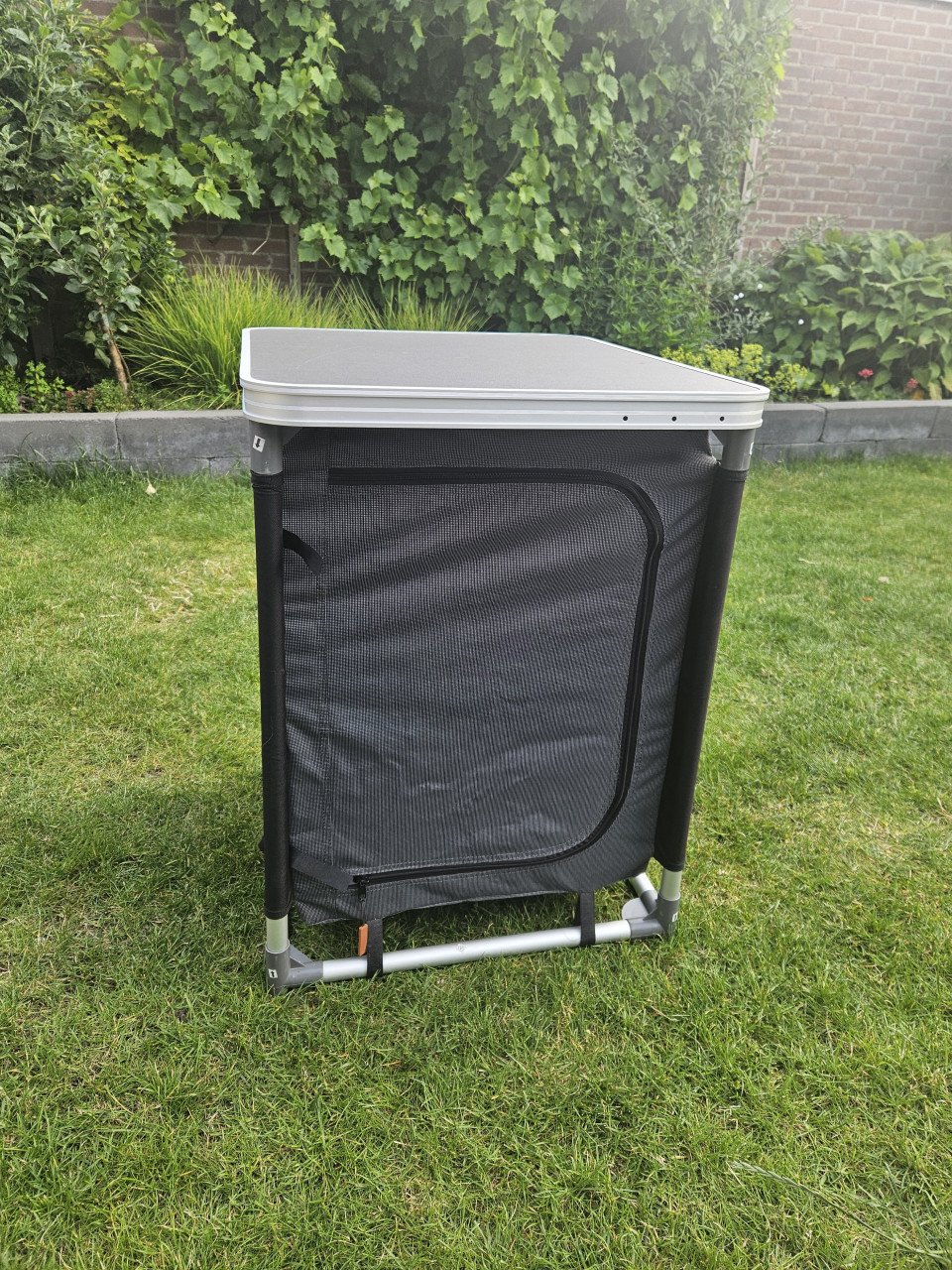 Licht campingkastje- opvouwbaar