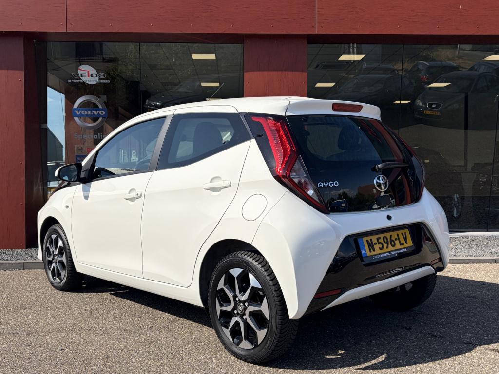 Toyota Aygo 1.0 vvt-i x-play
