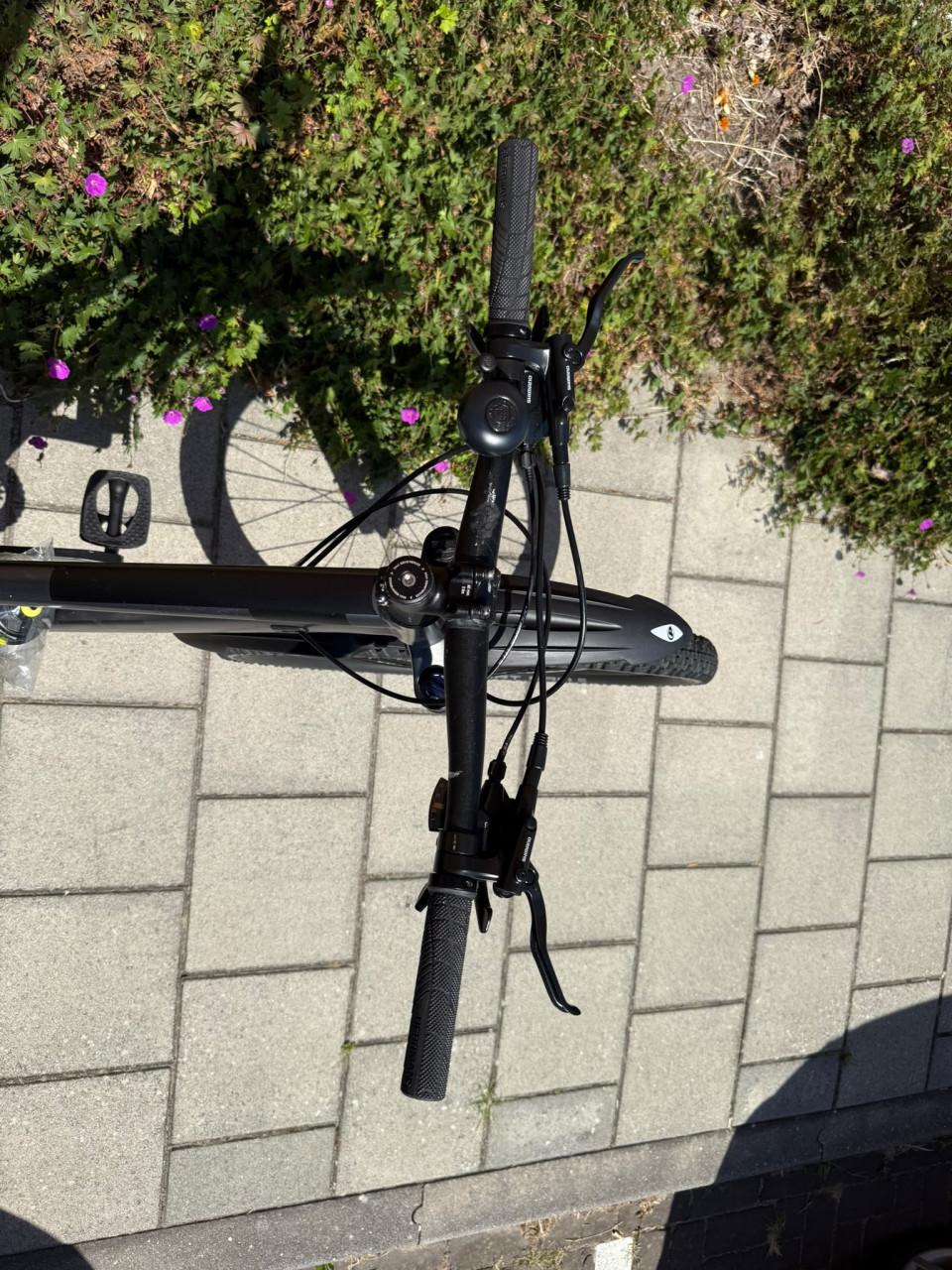 CUBE | ACCESS WS | 27.5 INCH | FRAME 34 CM | 2X8 V | NETTE STAAT!