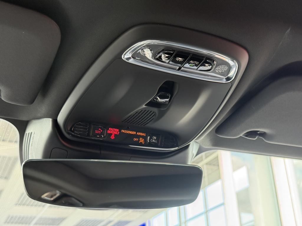 Volvo S60 t8 390pk recharge r-design| panodak| adap.cruise| trekhaak|camer