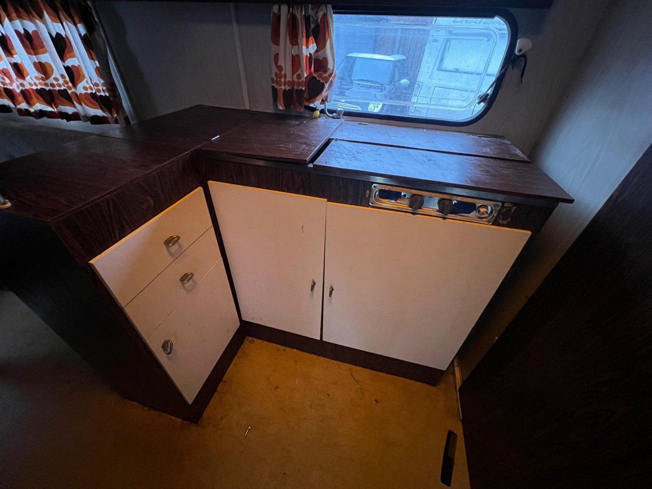 KIP caravan uit 1974! | met kenteken | RETRO