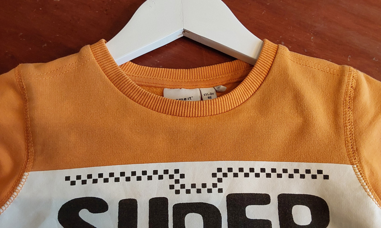 Oranje trui in maat 92 van het merk Name It