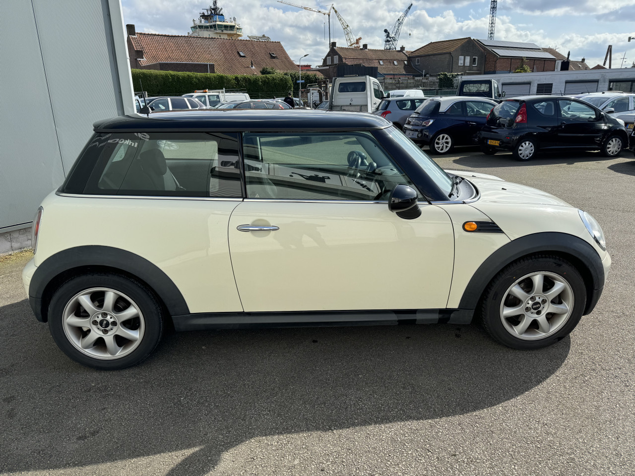 Mini 1.6i Cooper Bouwjaar 2007 AIRCO NAP ! ! !